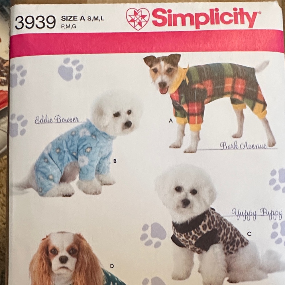 NEW Simplicity Dog Pajama Pattern - Red, Blue, Black 3939 UNCUT FACTORY FOLDED